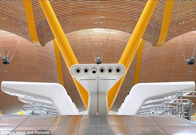 მადრიდი: ესპანეთის დედაქალაქი, Barajas აეროპორტი