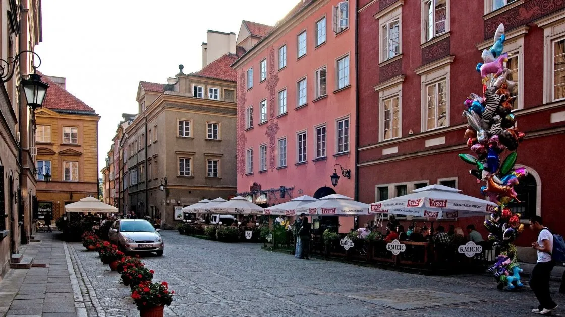 ყველაზე მნიშვნელოვანი ვარშავის  შესახებ ერთ სტატიაში