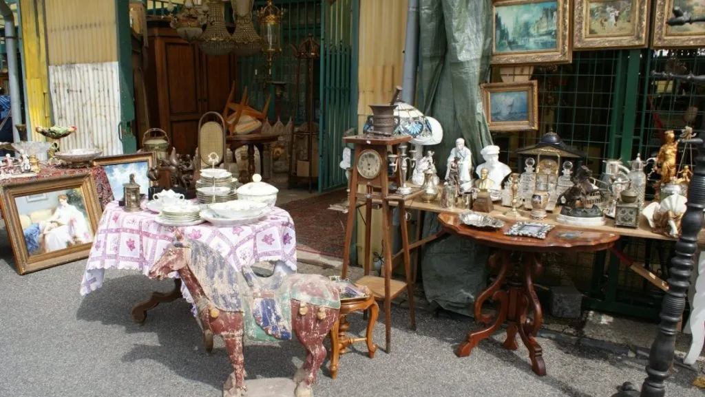 ძველმანების ბაზრობა ბუდაპეშტში