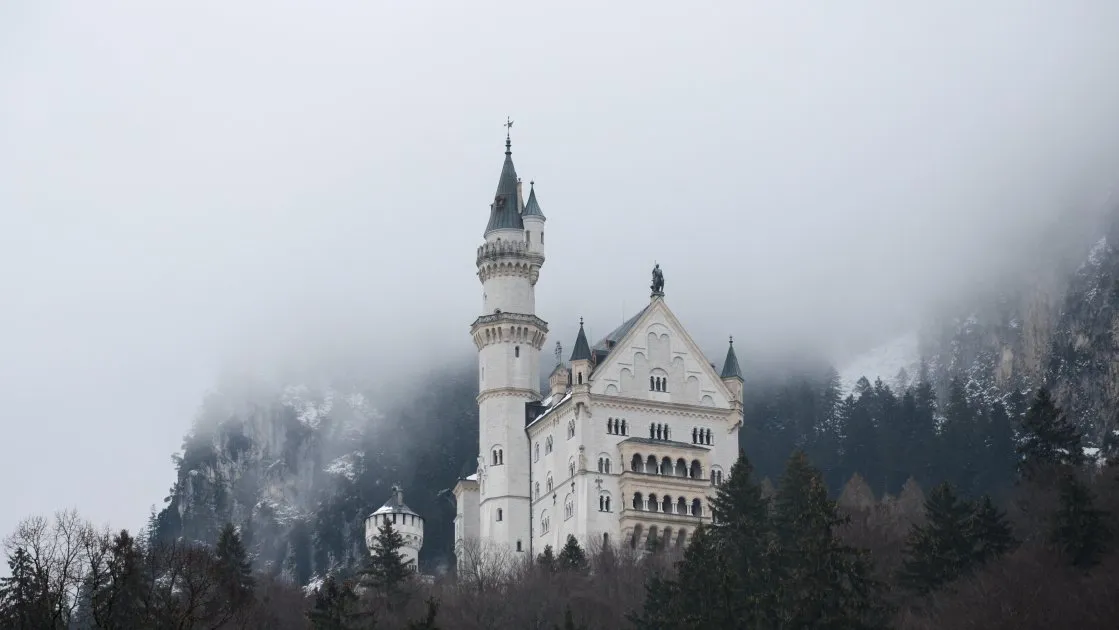 ზამთრის ბავარია: როგორ მოვხვდეთ ნოიშვანშტაინის სასახლეში