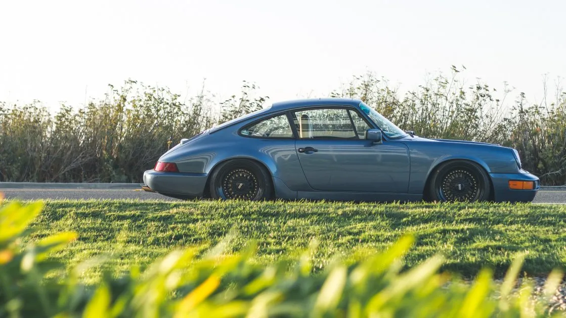 ვემზადებით ამერიკაში ავტომობილით მოგზაურობისთვის: რა უნდა იცოდეთ აშშ-ში ავტომობილის ქირაობის შესახებ