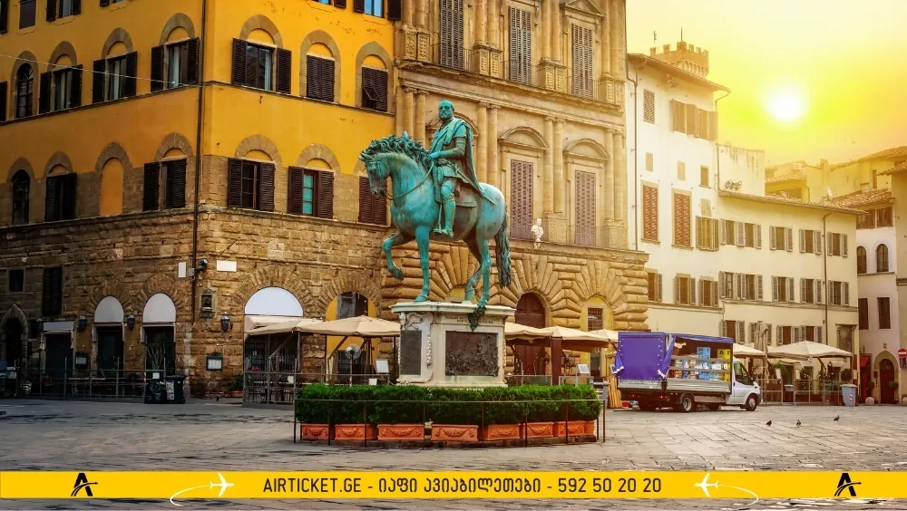 სინიორიის მოედანი მზის ჩასვლისას