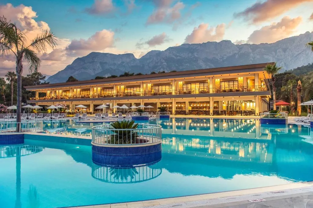  Kimeros Park Holiday Village HV-1