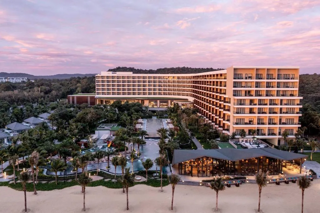 Crowne Plaza Phu Quoc Starbay by IHG 5*