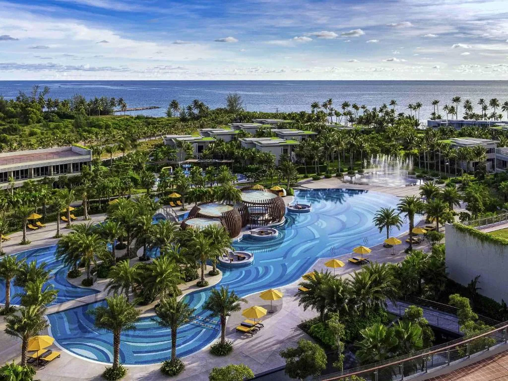  Pullman Phu Quoc Beach Resort 5*