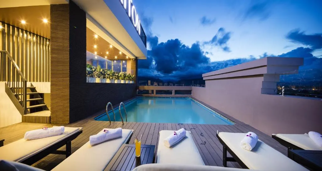  Meriton Hotel Nha Trang