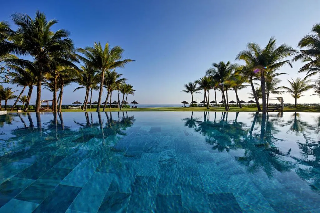  Wyndham Hoi An Royal Beachfront Resort & Villas 5*